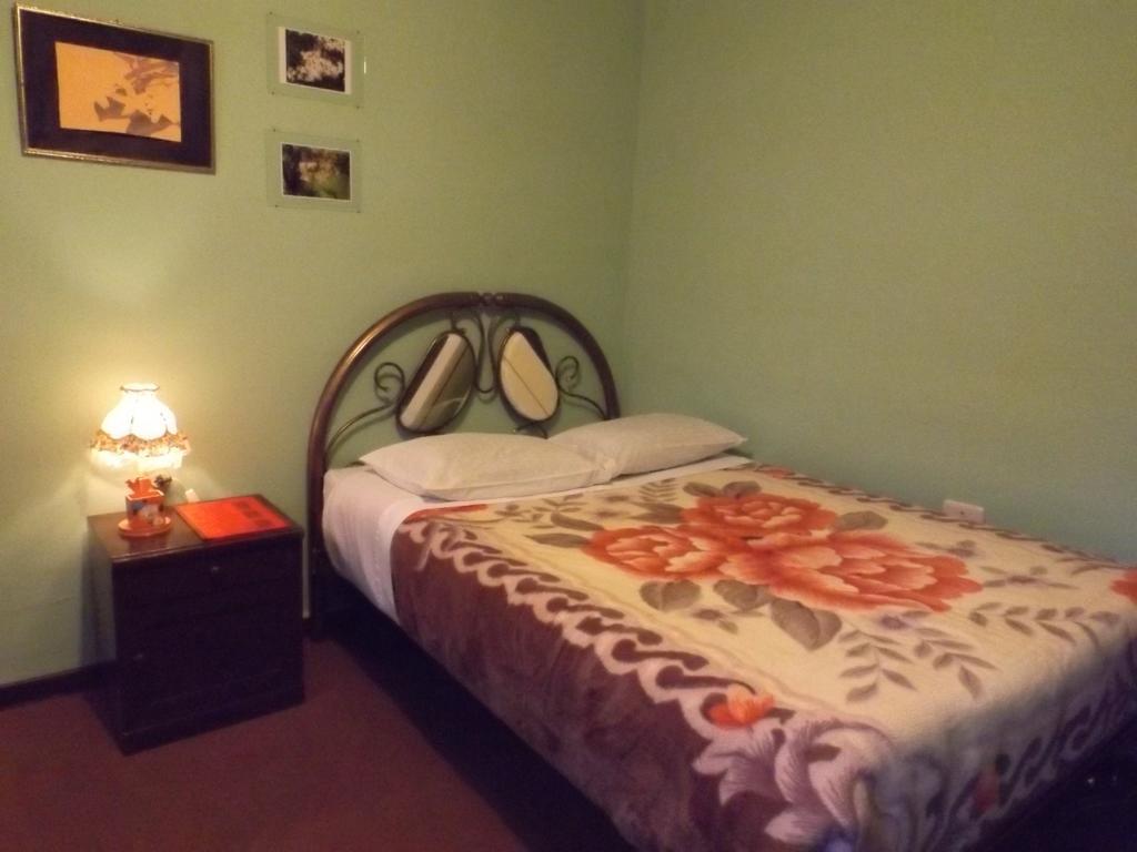 El Manzano Guest House بونو الغرفة الصورة