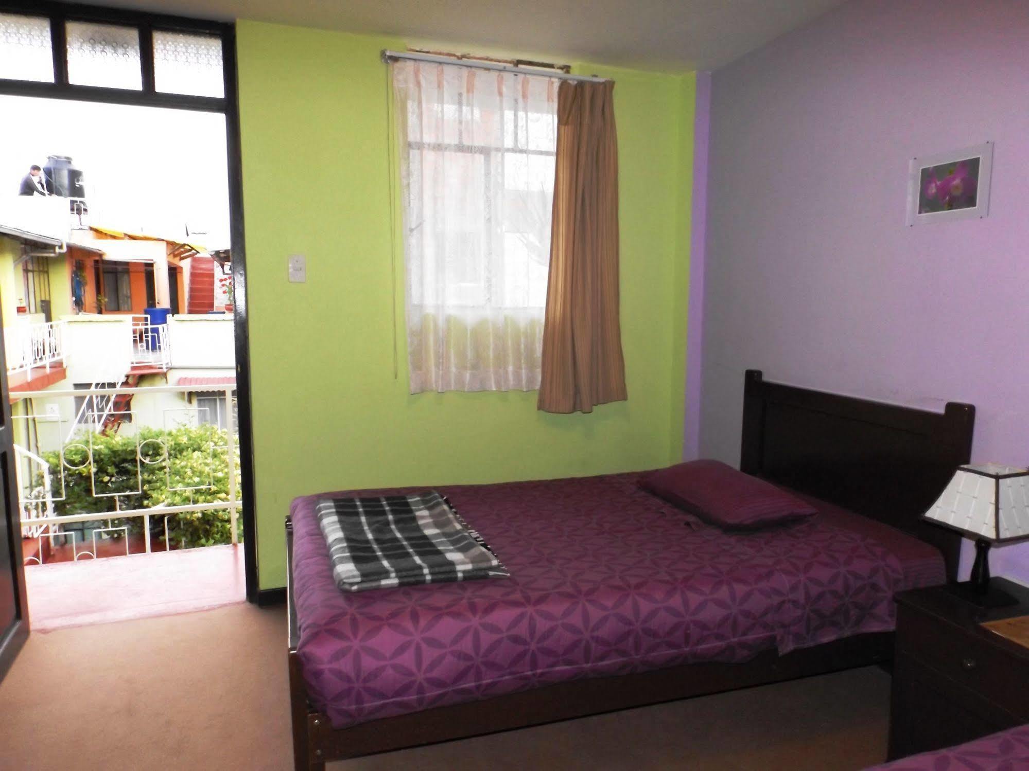 El Manzano Guest House بونو المظهر الخارجي الصورة